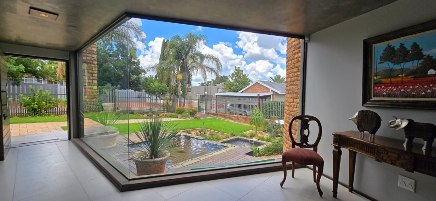 4 Bedroom Property for Sale in Wilkoppies North West
